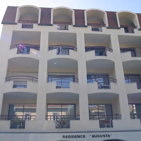 Augusta Reserve Seulement Aux Curistes * Dax