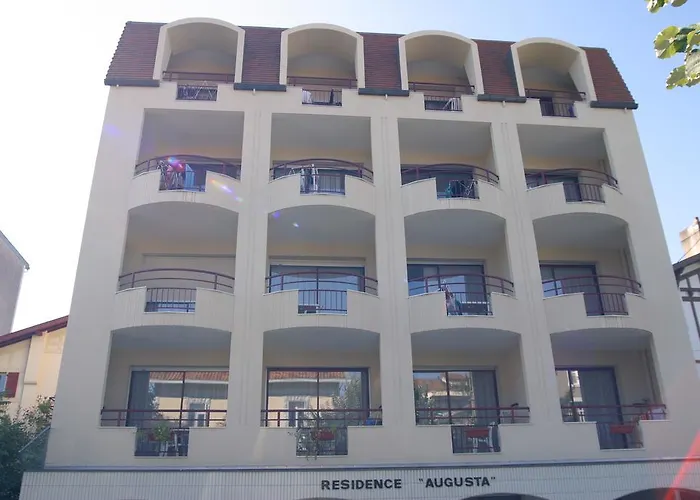 Augusta Reserve Seulement Aux Curistes * Dax